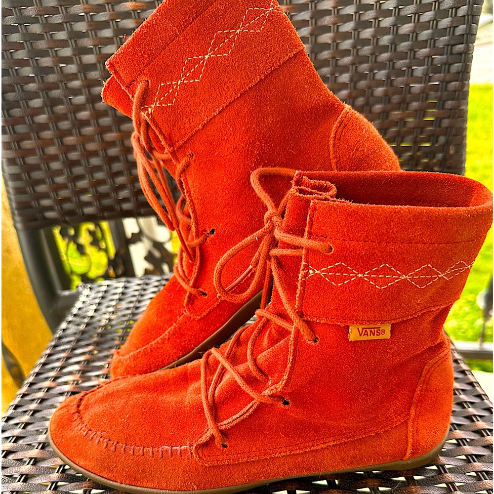 VANS Off The Wall Suede Moccasins women’s size 7